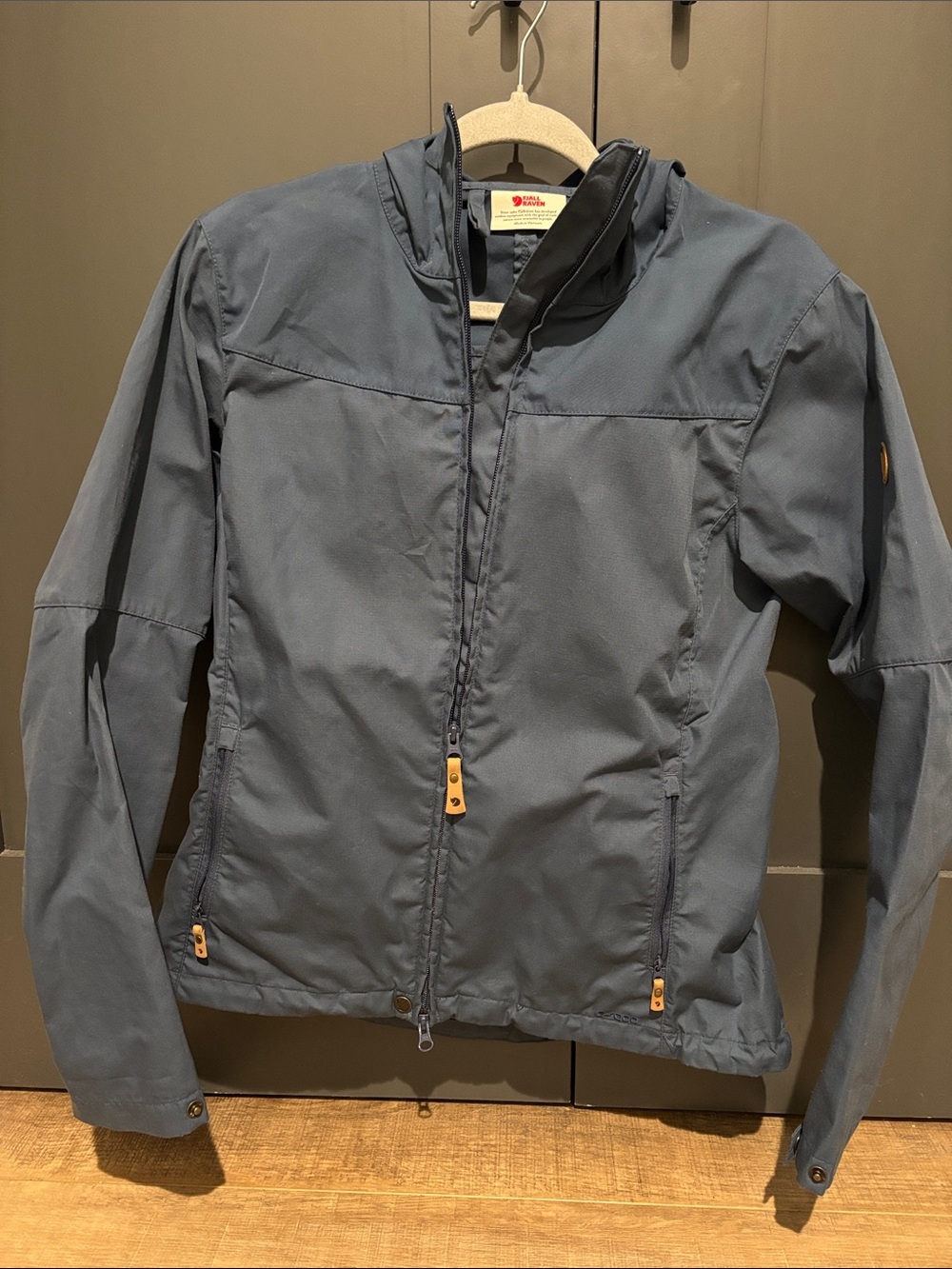 Fjallraven Slate Blue Lightweight Women's Windbreaker